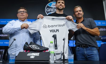 Volpi sendo apresentado pelo Grêmio. (Foto: Lucas Uebel/GFBPA)