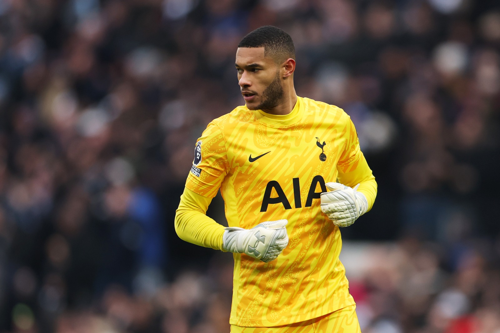 Austin foi titular contra o Newcastle. (Foto:Alex Pantling/Getty Images)