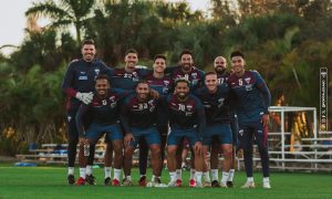 Elenco do Fortaleza em preparação para a temporada. (Foto: Matheus Amorim/FEC)