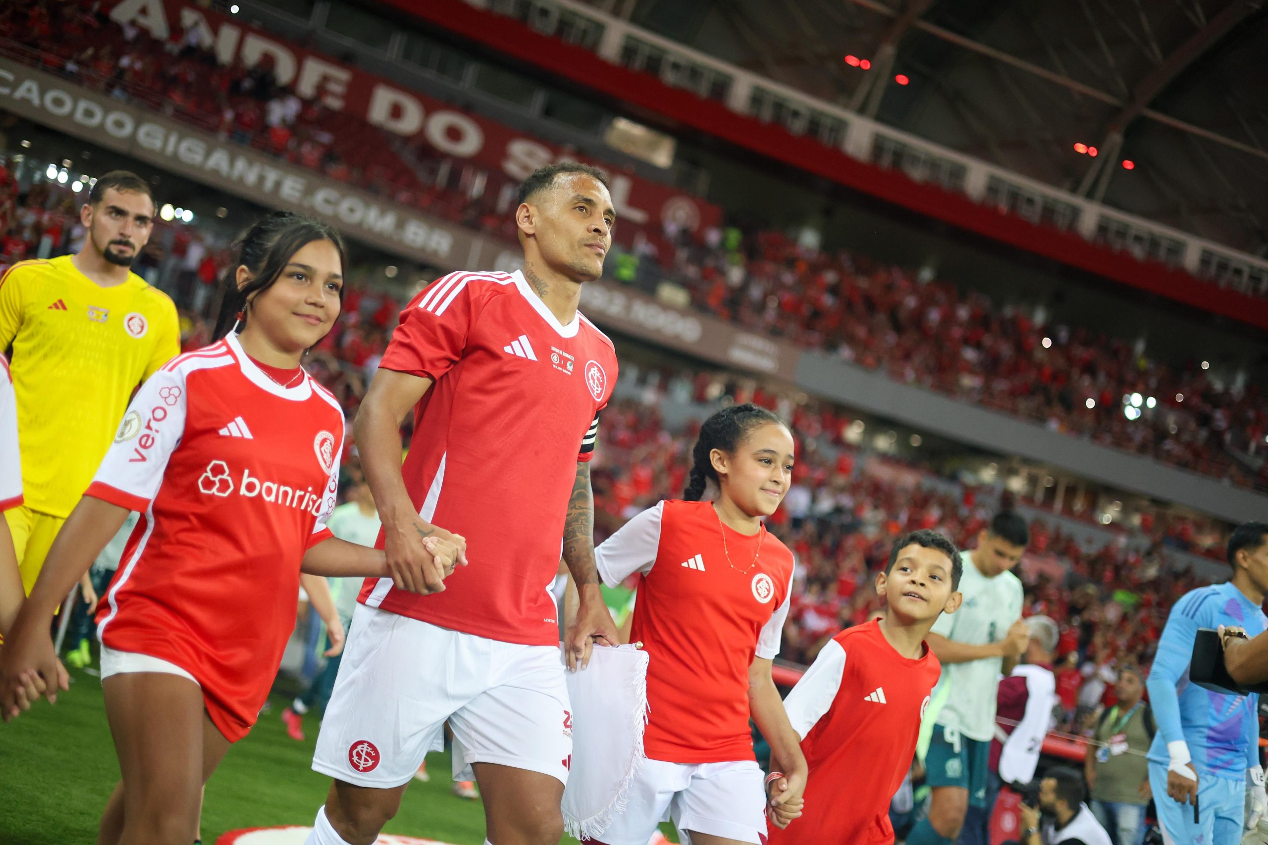 Alan Patrick, na partida contra o México (Foto: Ricardo Duarte / Internacional)