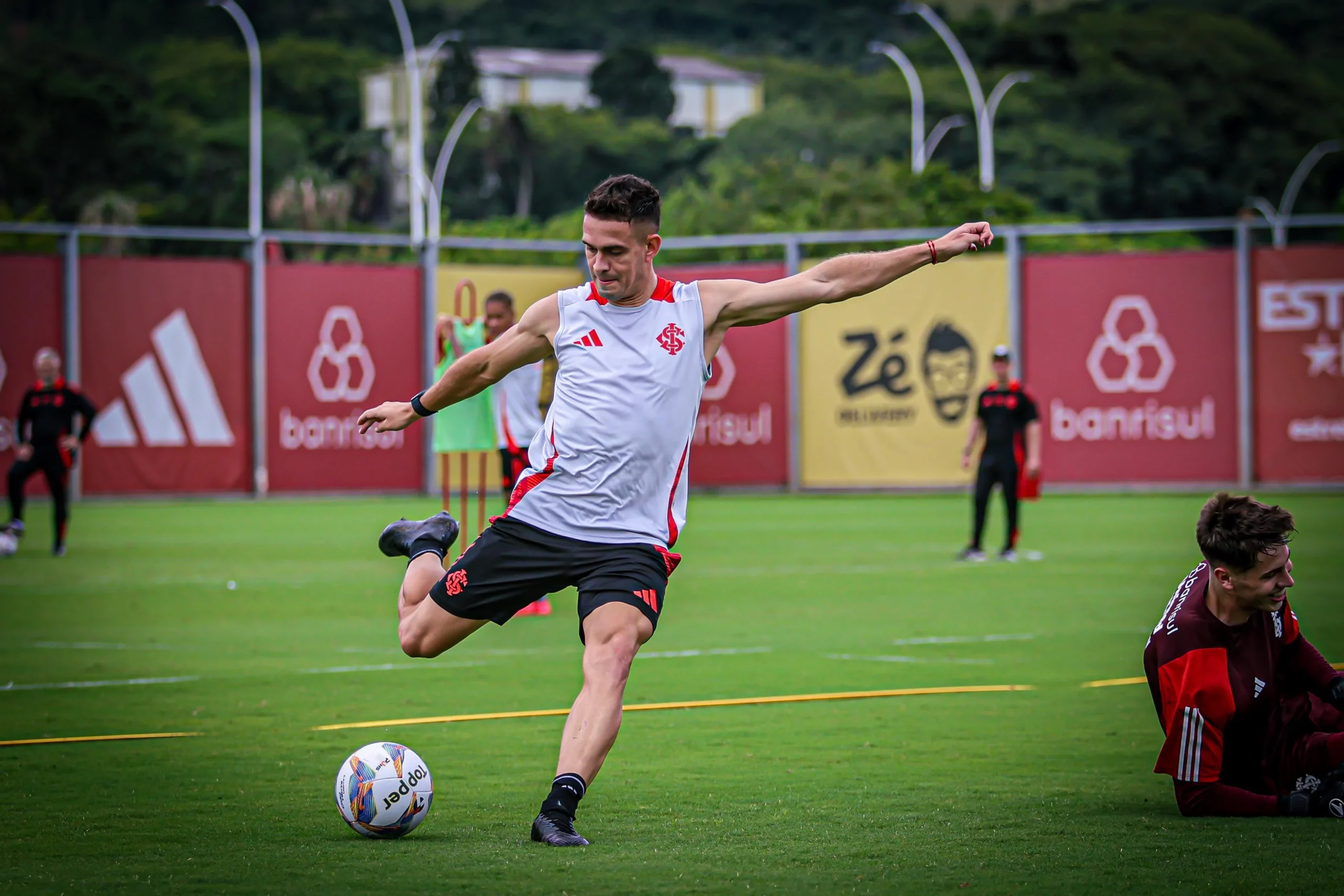 Inter finaliza preparação para duelo contra o Juventude (Foto: Ricardo Duarte / Internacional)