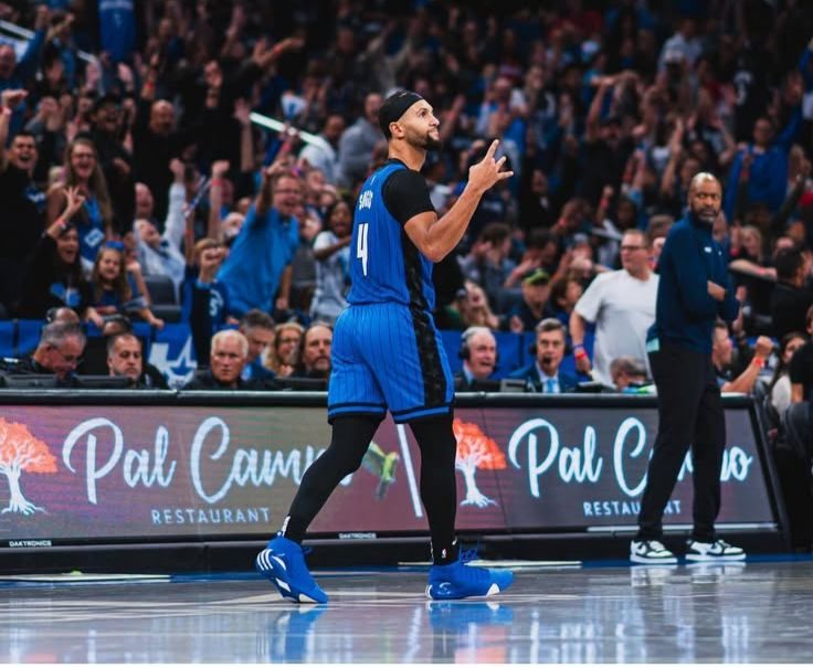 Jalen Suggs em partida na NBA pelo Orlando Magic