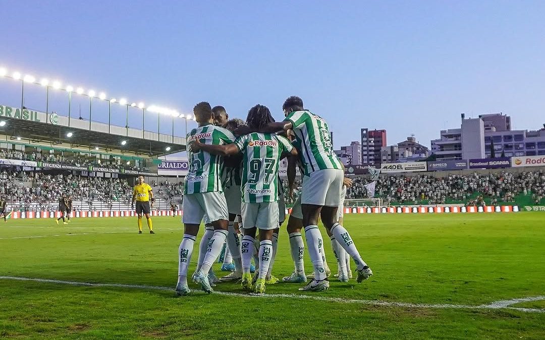 Time Juventude (Foto: Fernando Alves/ECJ)