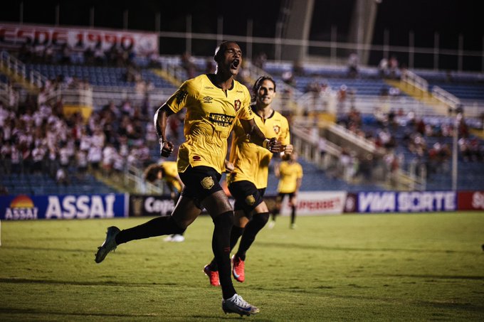 (Foto: Paulo Paiva/Sport Recife)