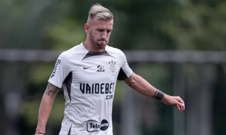 Pedro Henrique e Caetano deixam o Corinthians. (Foto: Rodrigo Coca/Agência Corinthians)