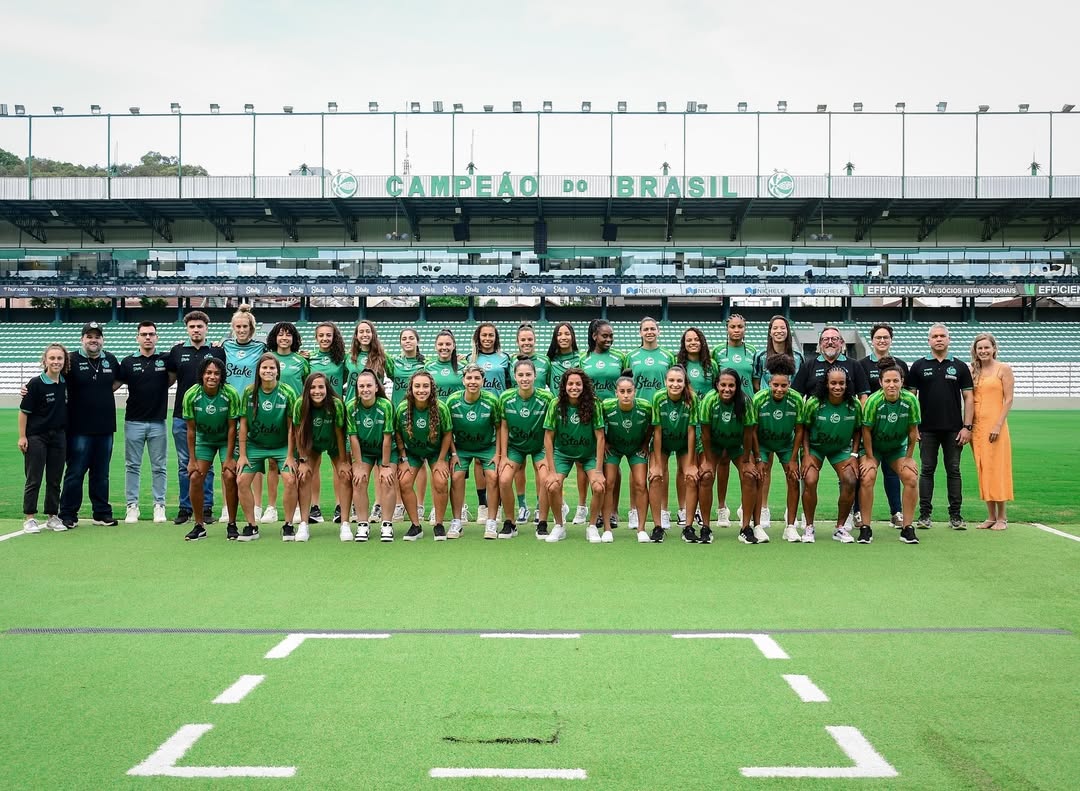 Time Feminino do Juventude reunido para a pré temporada