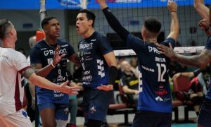 Suzano Vôlei em partida contra o Vedacit Guarulhos