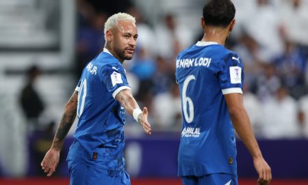 Jogador do Al-Hilal comenta sobre defender o Corinthians no futuro: "Quem sabe". (Foto: Yasser Bakhsh/Getty Images)