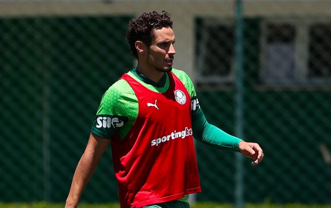 Veiga deve ser titular em clássico contra Santos (Foto: César Greco/Palmeiras)