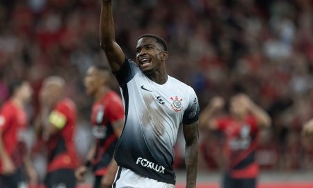 Cacá confirma permanência no Corinthians por mais quatro temporadas. (Foto: Rodrigo Coca/Agência Corinthians)