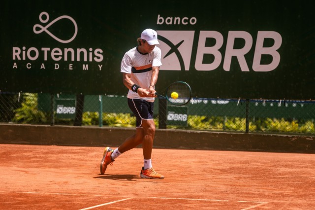 Cadu Lino em treinamento (Foto: Peter Wrede)