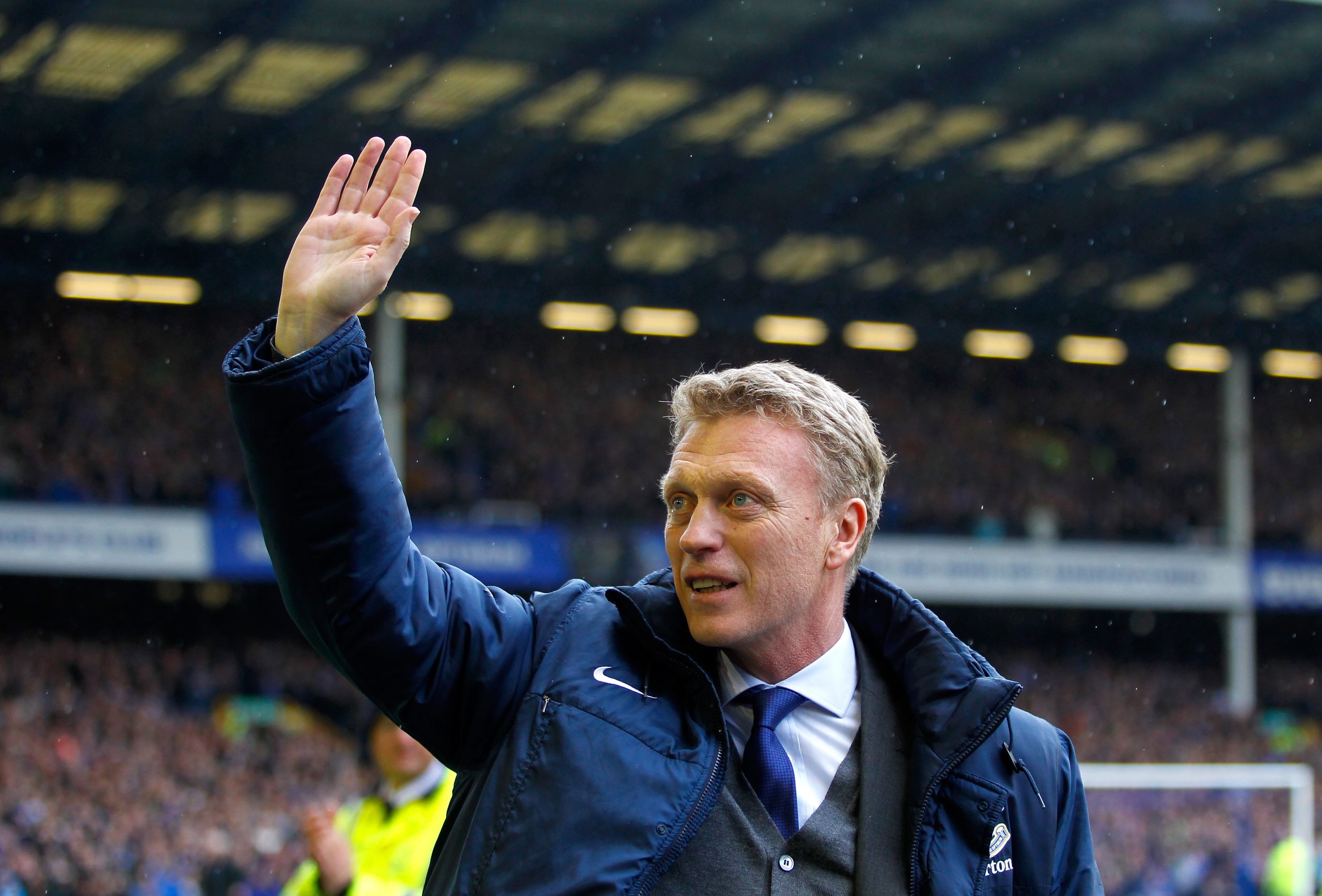 LIVERPOOL, ENGLAND - MAY 12: Manager David Moyes of Everton waves to the home fans before the Barclays Premier League match between Everton and West Ham United at Goodison Park on May 12, 2013 in Liverpool, England. (Photo by Paul Thomas/Getty Images)