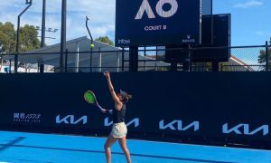 Ingrid Martins treina no Australian Open (Foto: Divulgação)