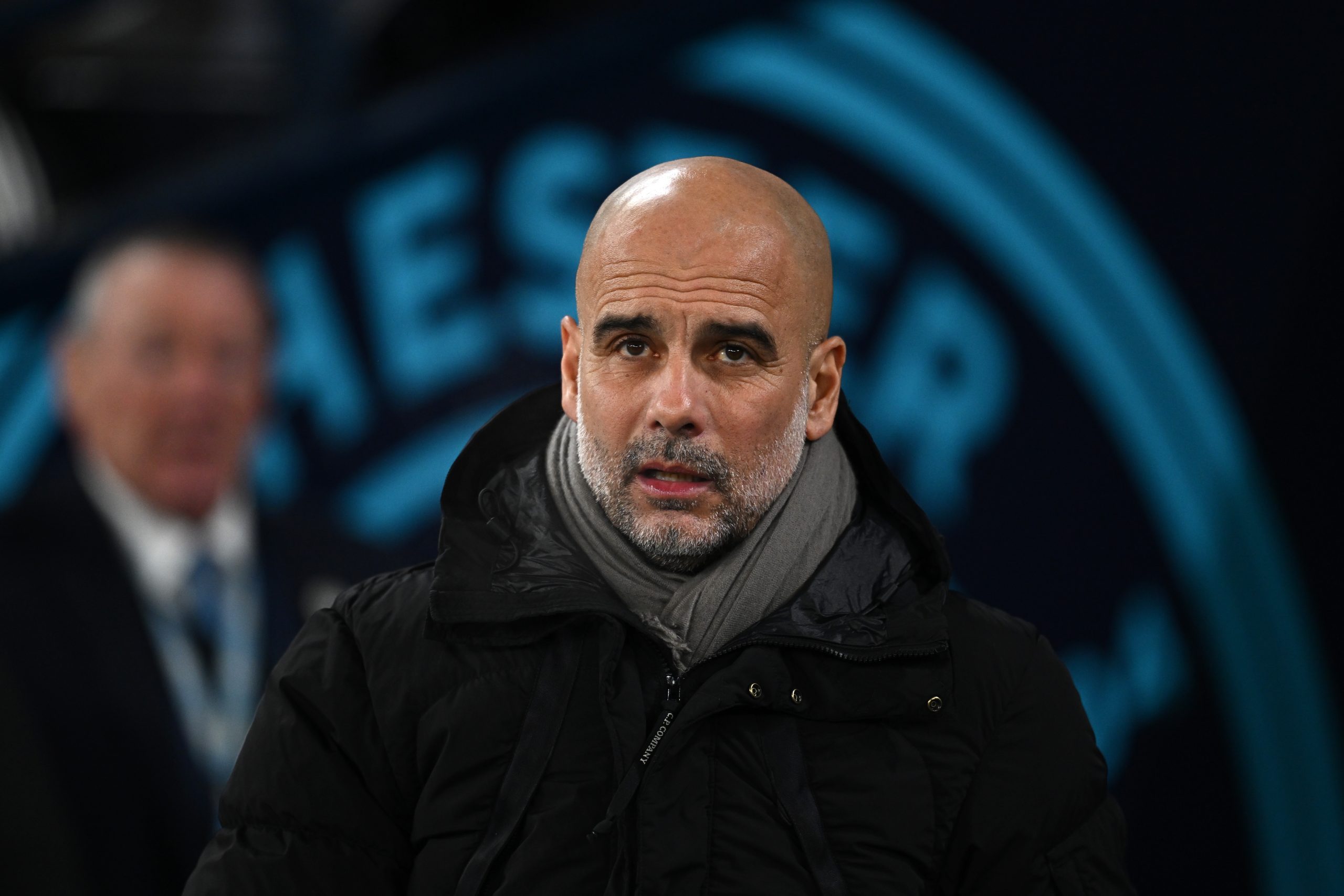 Pep Guardiola durante a vitória do City sobre o Saltford. (Foto:Gareth Copley/Getty Images)