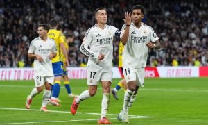 Rodrygo comemorando. (Foto:Angel Martinez/Getty Images)