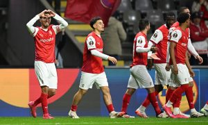 Braga comemorando a vitória sobre a Lazio. (Foto: Octavio Passos/Getty Images)