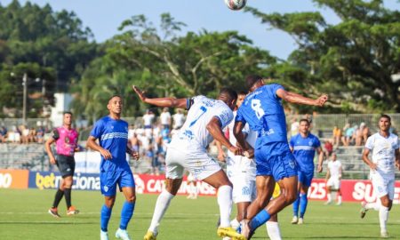 Caravaggio e Barra em ação pelo Catarinense. (Foto: Reprodução/Caravaggio FC)