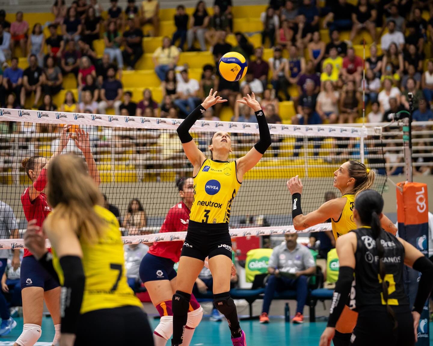 Dentil Praia Clube na Superliga feminina