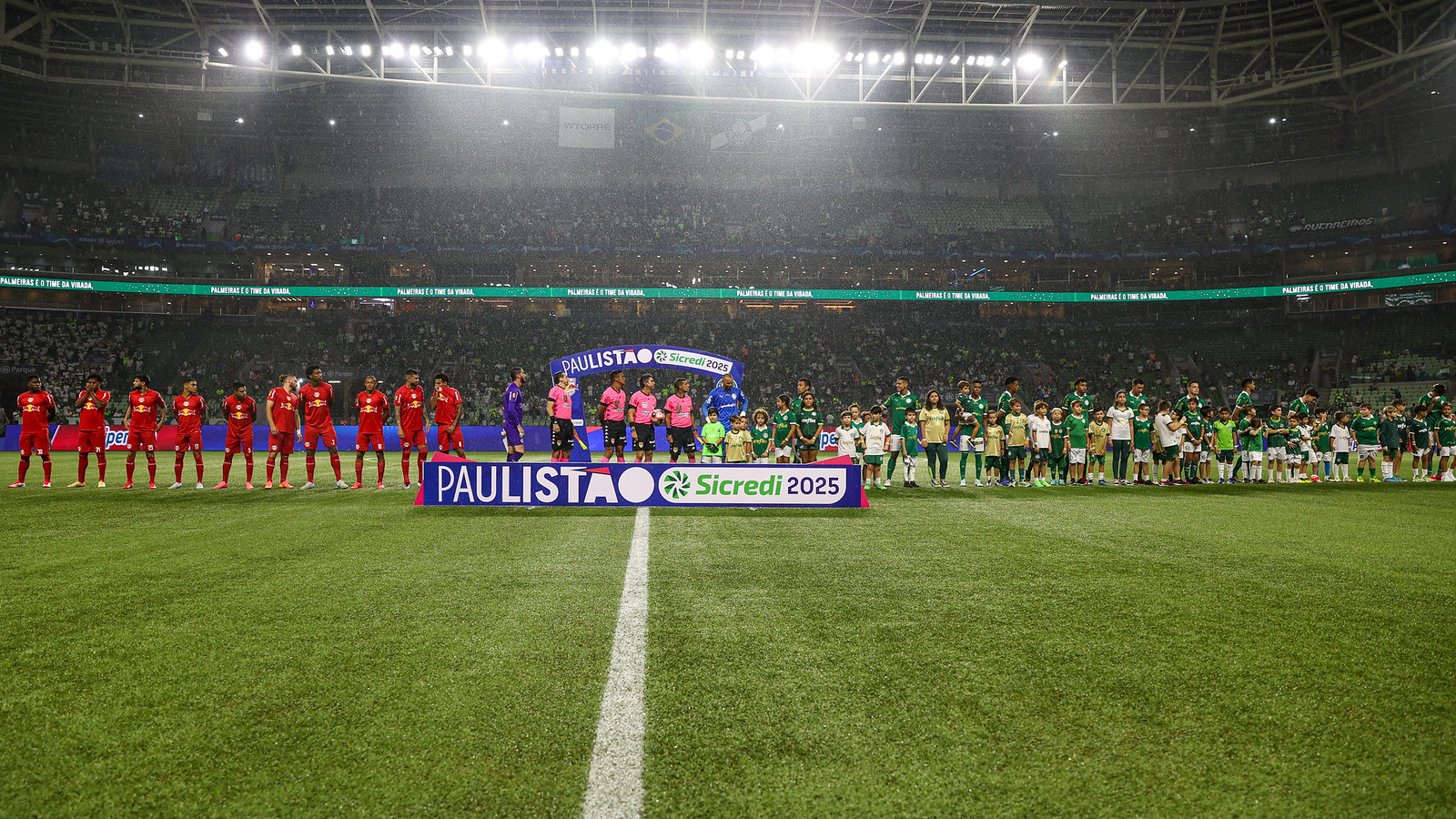 O gramado sintético do Allianz Parque. (Foto: Cesar Greco/Palmeiras).