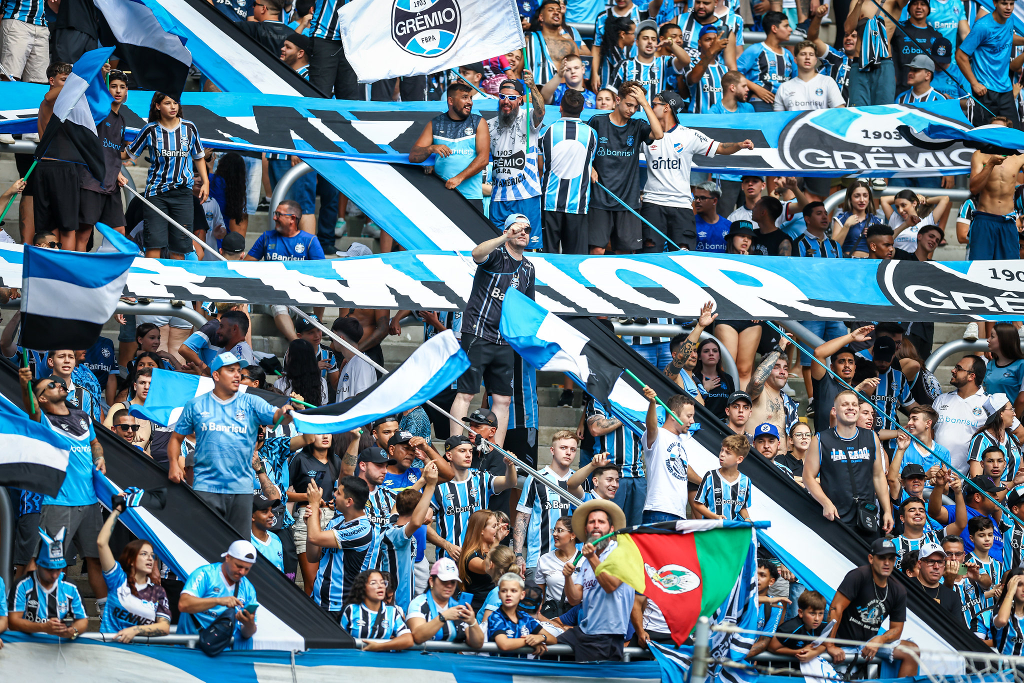 Torcida do Grêmio presente na Arena. (Foto: Lucas Uebel/GFBPA)