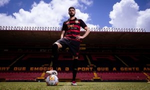 João Silva é anunciado no Sport. (Foto: Paulo Paiva/SCR)