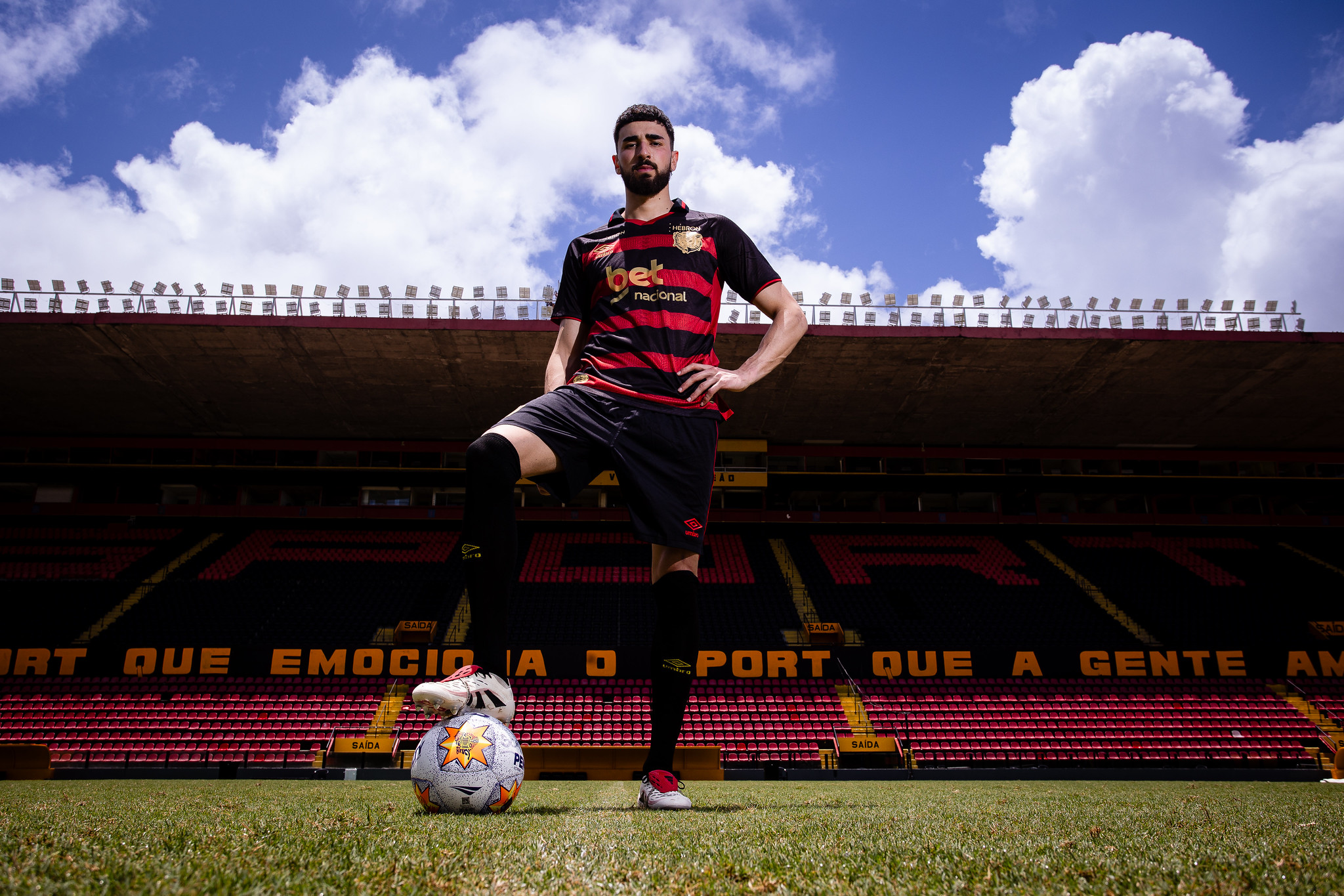 João Silva é anunciado no Sport. (Foto: Paulo Paiva/SCR)