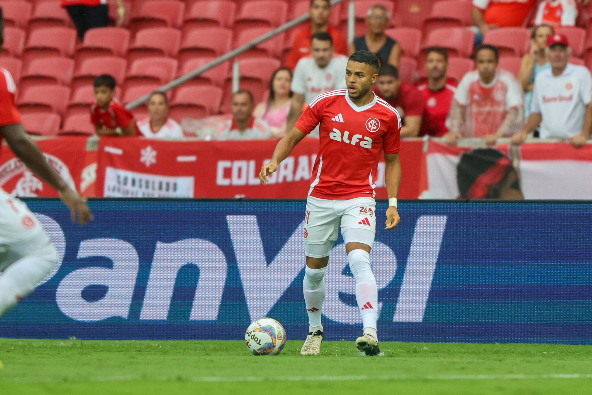 Wanderson em ação pelo Inter. (Foto: Ricardo Duarte/SCI)