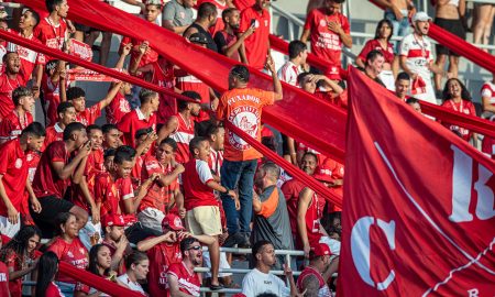 Torcida do CRB presente no Estádio Rei Pelé. (Foto: Francisco Cedrim/CRB)