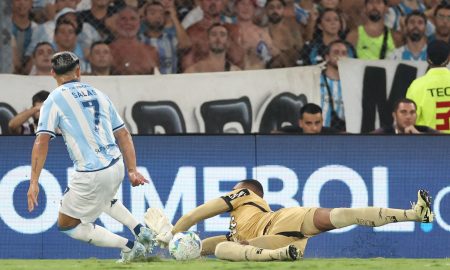 John em atuação contra o Racing. (Foto: Vitor Silva/BFR)