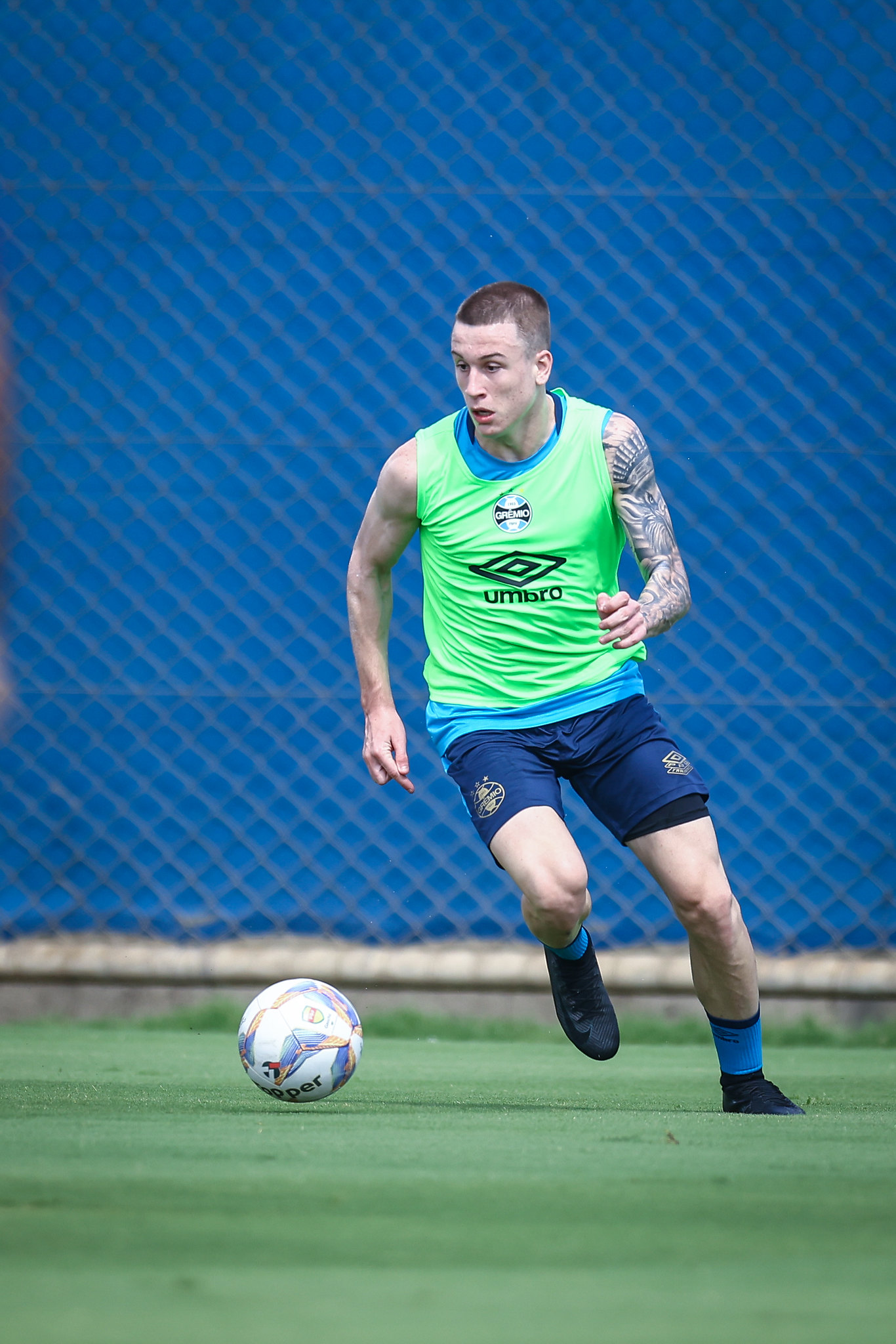 Igor Serrote em treino pelo Grêmio. (Foto: Lucas Uebel/GFBPA)