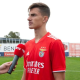 Tiago Coser com a camisa do Benfica. (Foto: João Paulo Trindade/Benfica)