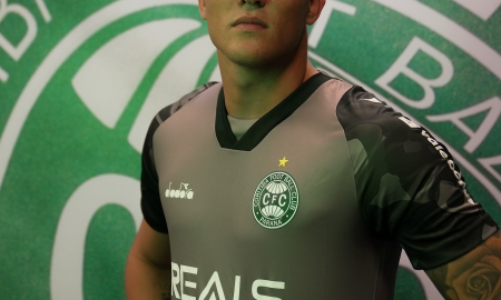 Pedro Rangel é anunciado pelo Coritiba. (Foto: Rafael Ianoski/CFC)