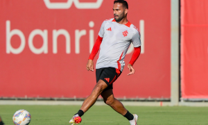 Thiago Maia em treino pelo Inter. (Foto: Ricardo Duarte/SCI)