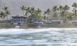 Evento da WSL em Pipeline. (Foto: Brent Bielmann / WSL)