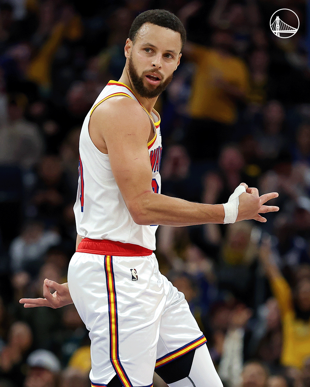 Stephen Curry tem noite inspirada na vitória do Warriors