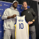 Jimmy Butler apresentado no Warriors com a camisa 10