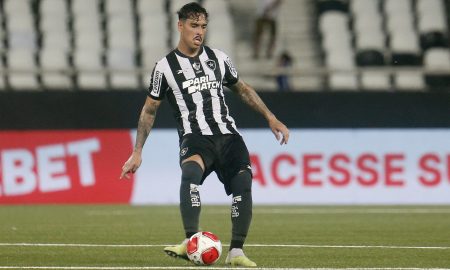 Lucas Halter em ação pelo Botafogo. (Foto: Vitor Silva/BFR)