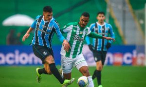 Pavón e Caique (Foto: Lucas Uebel/Grêmio)