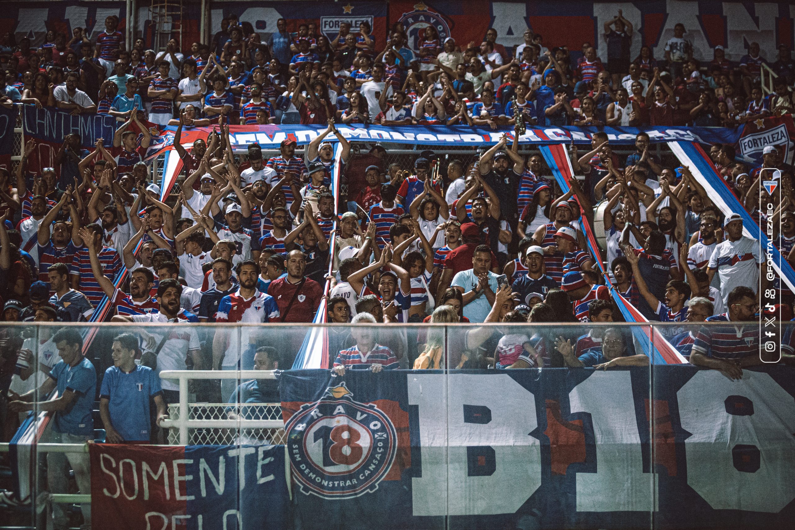 Torcida do Fortaleza presente no PV. (Foto: João Moura/FEC)