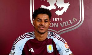 Rashford anunciado no Aston Villa. (Foto: Reprodução / Aston Villa)