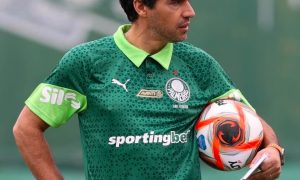 Abel Ferreira é alvo de críticas, mas não desiste do rodízio no Paulistão (Foto: Cesar Greco/Palmeiras)