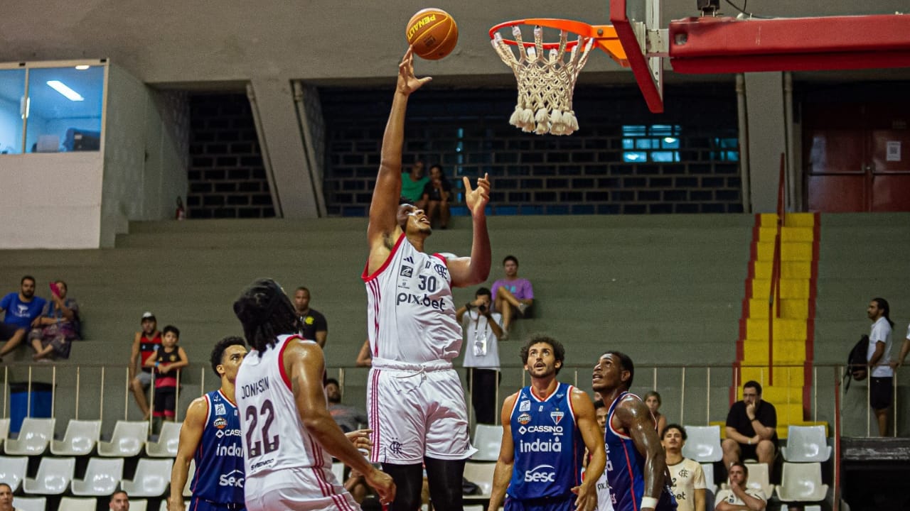 FlaBasquete leva a melhor sobre o Fortaleza