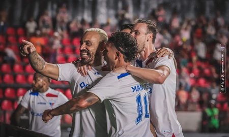 Elenco do Fortaleza comemora o gol. (Foto: Mateus Lotif/FEC)