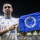 Fabrizio Peralta com a camisa do Cruzeiro. (Foto: Gustavo Aleixo/CEC)