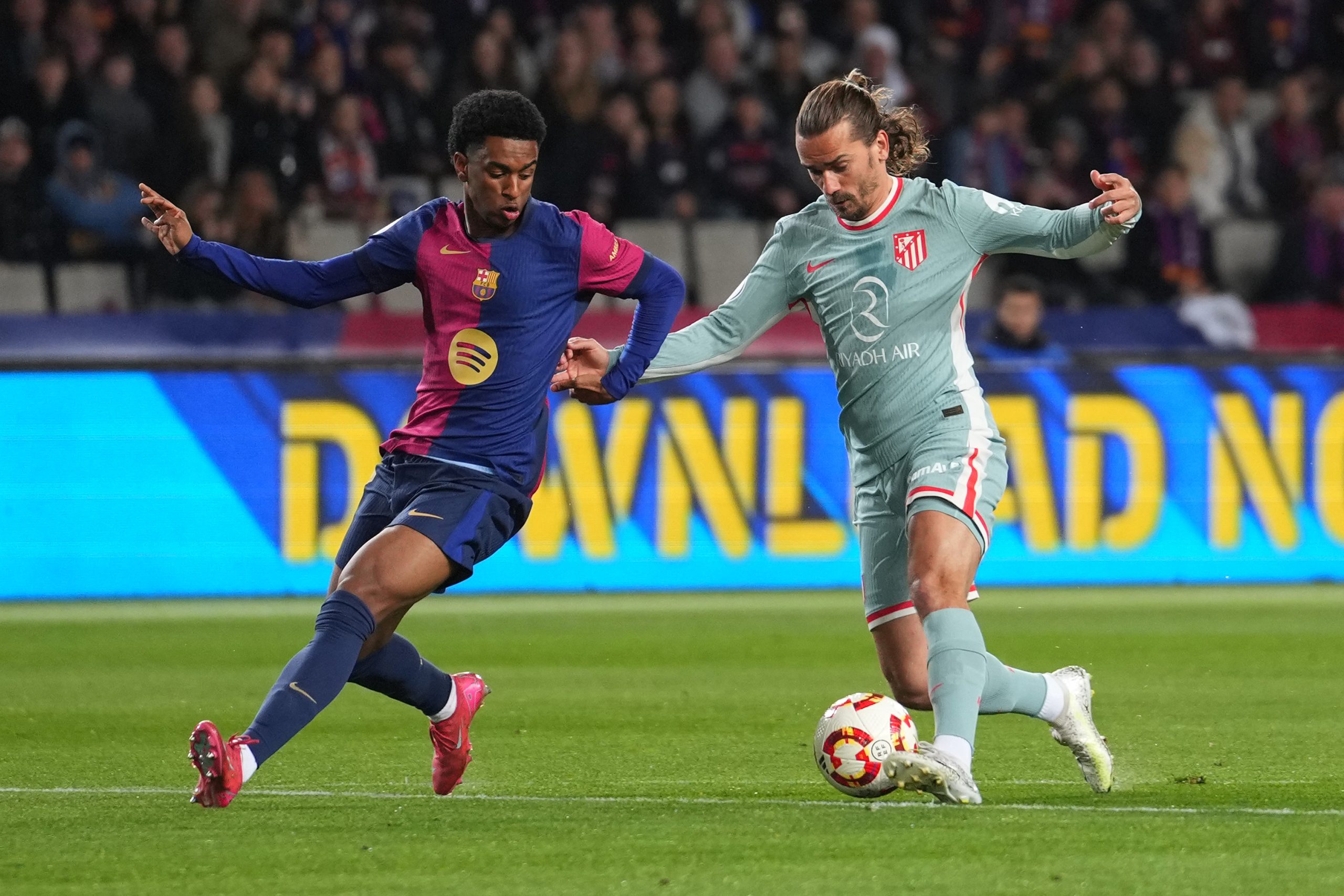 Barcelona e Atleti empatam na Espanha. ( Foto: Alex Caparros/Getty Images)