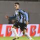 Atacante do Grêmio recebe sondagem de time argentino (Foto: Pedro H. Tesch/Getty Images)