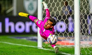 Matheus Mendes pelo América-MG (Foto: Mourão Panda / América)