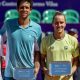 Matos de amarelo com Melo de azul ao seu lado esquerdo (Foto: @argentinaopentennis / Ieb+ Argentina open)