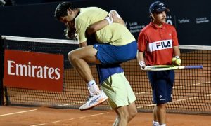 Matos de azul e Melo de amarelo (Foto: Fotojump)