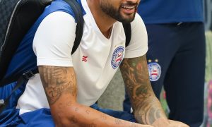 Willian José antes de viagem para Juazeiro. (Foto: Reprodução/ECB)